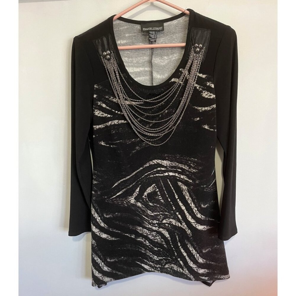 Frank Lyman Design Black and Gray Long Sleeve Top
